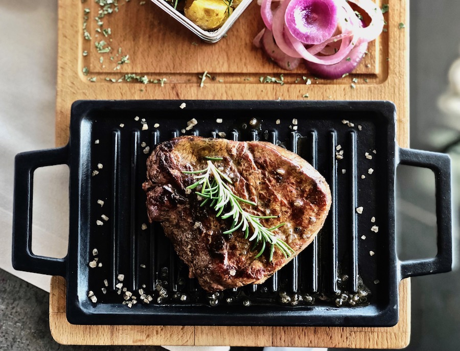 black&blue-tenderloin-steak