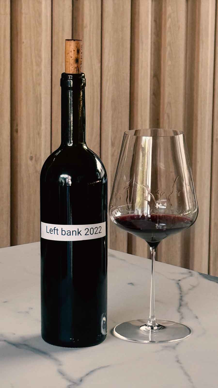 markus-left-bank-vino