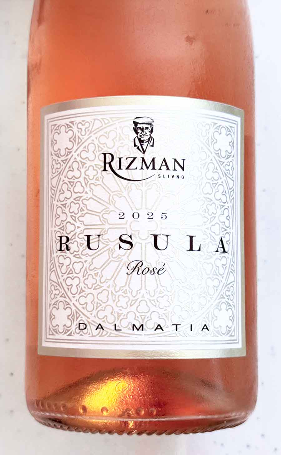 rizman-rusula-etiketa
