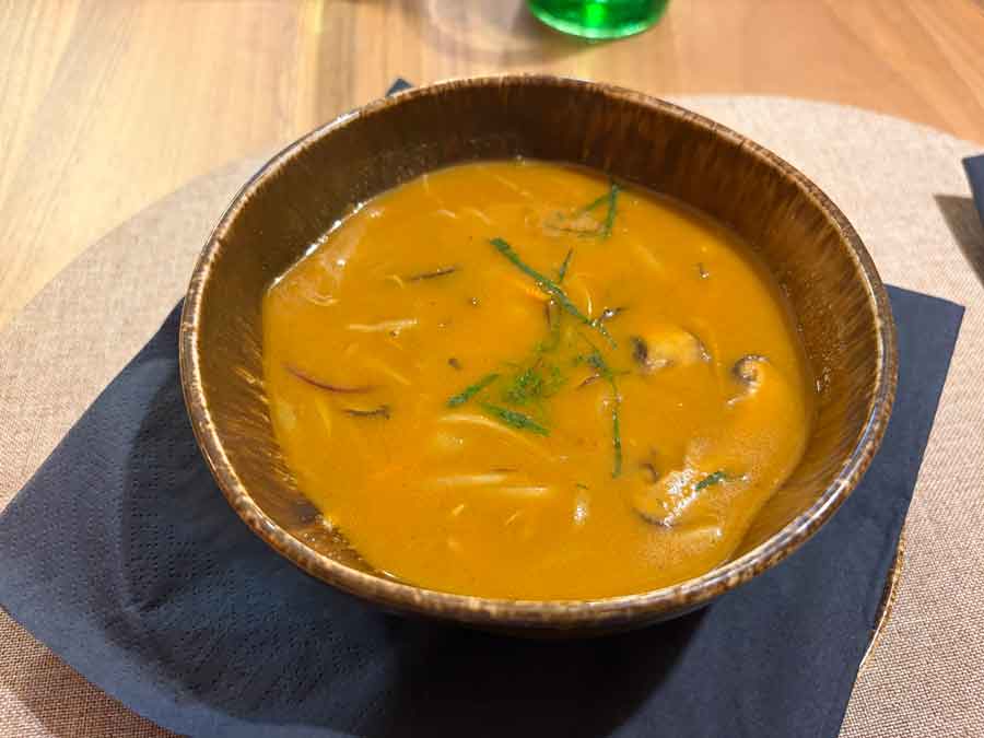 denerys-restoran-zagreb-tom-yum